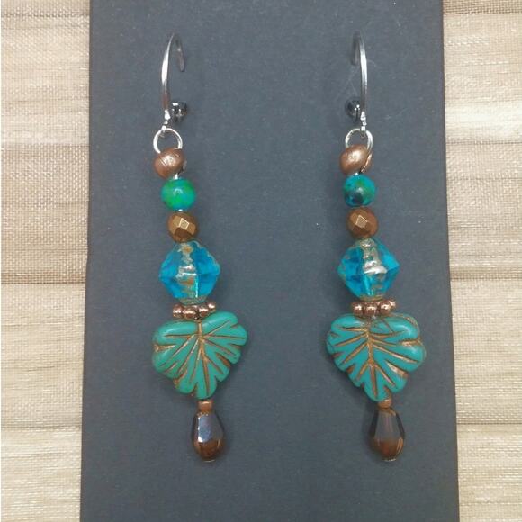 Artisan Fall Leaf Earrings Dangle Autumn Blue Czech Glass Copper Accents NEW - Picture 6 of 9